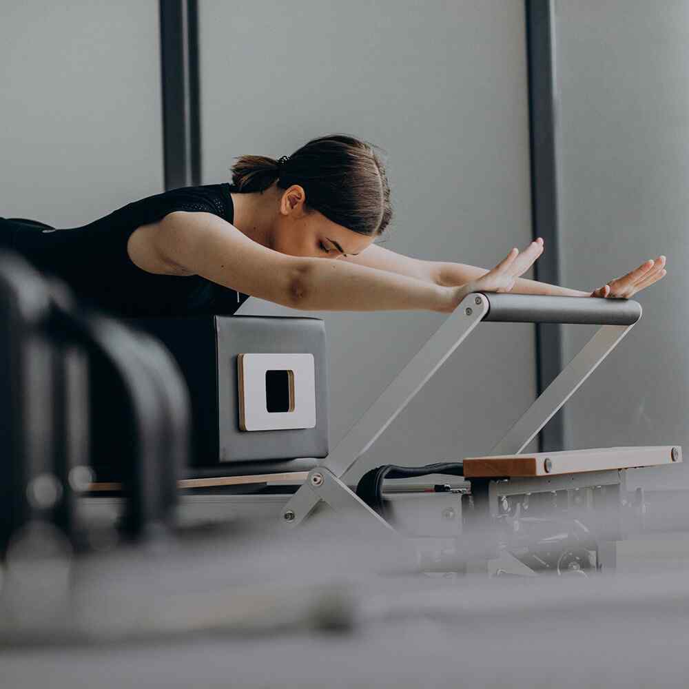 https://feministefitness.ca/wp-content/uploads/2021/06/hero_image_01.jpg
